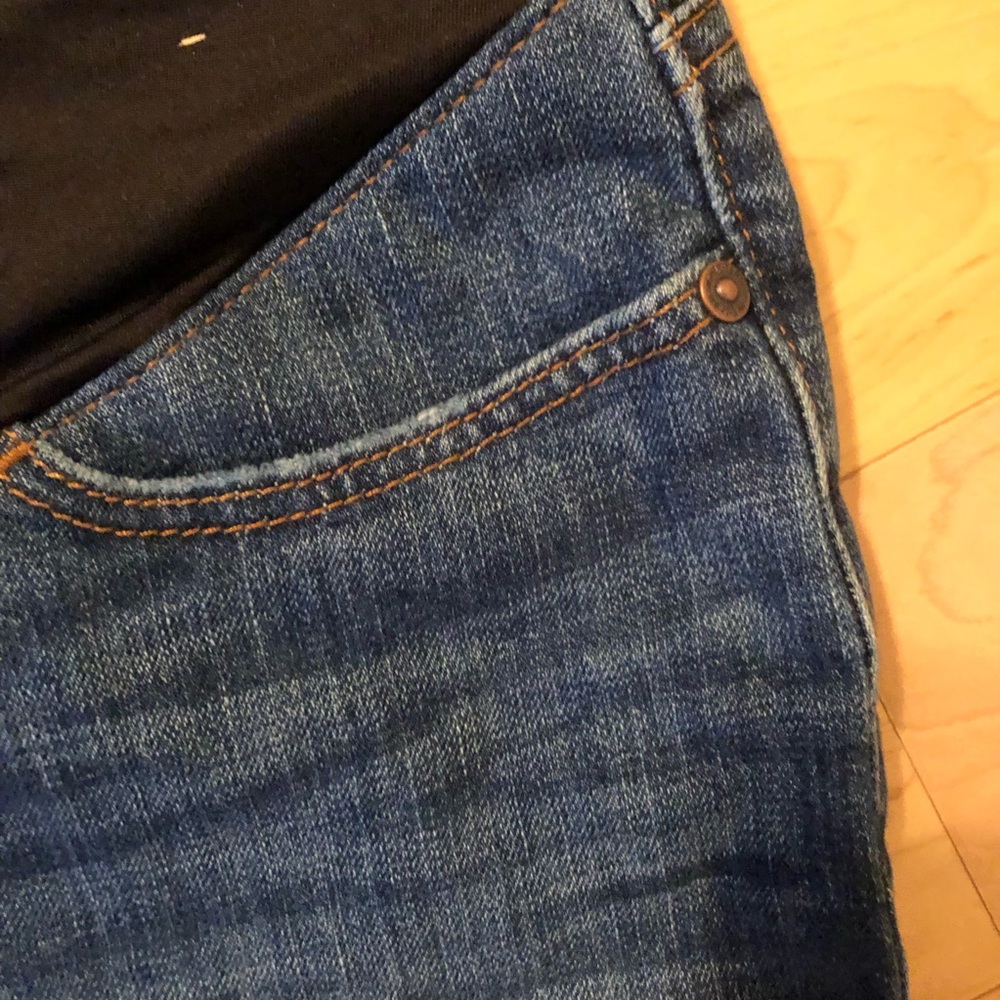 NWT LOFT Maternity Denim Roll Cuff Shorts - Picture 3 of 5